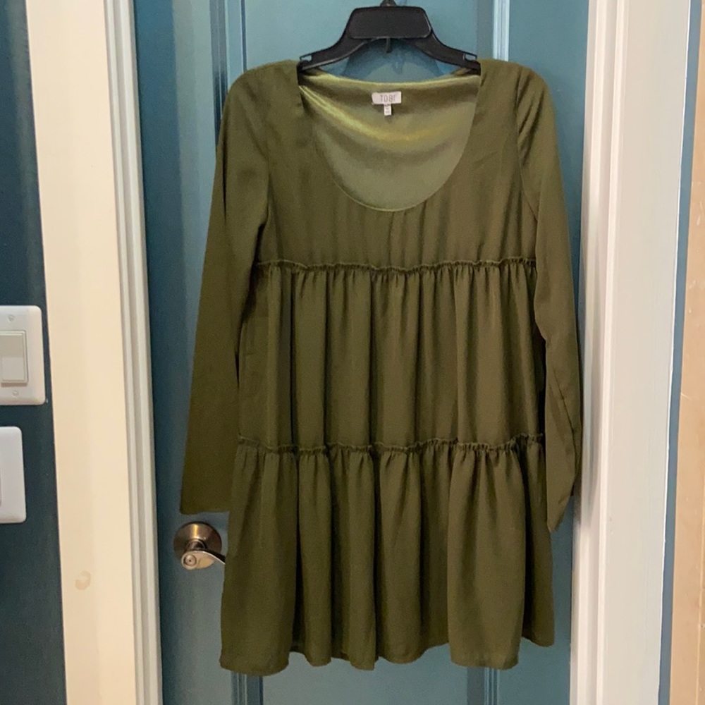 Tobi Tier She Goes Again Olive Shift Dress
